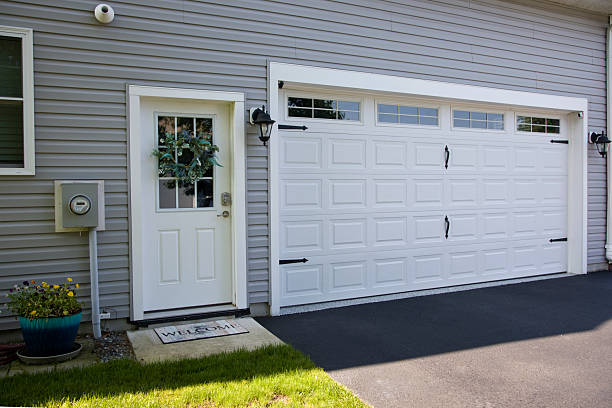 24/7 Emergency Garage Door Panel Replacement experts in Granite Falls, NC